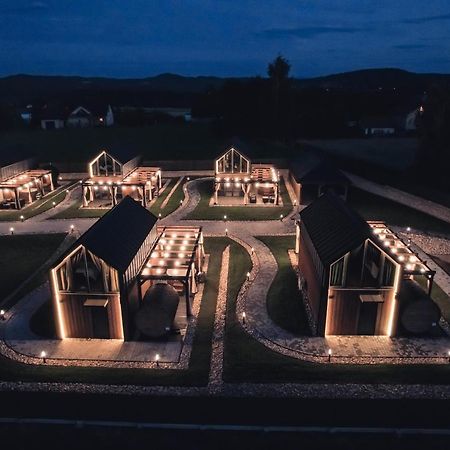 Village Resort Sauna & Jacuzzi & Netflix Tworkowa Eksteriør bilde