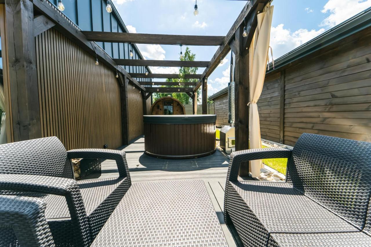 Village Resort Sauna & Jacuzzi & Netflix Tworkowa Eksteriør bilde