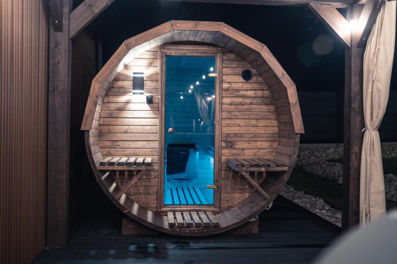 Village Resort Sauna & Jacuzzi & Netflix Tworkowa Eksteriør bilde