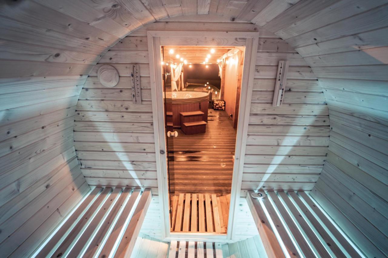 Village Resort Sauna & Jacuzzi & Netflix Tworkowa Eksteriør bilde