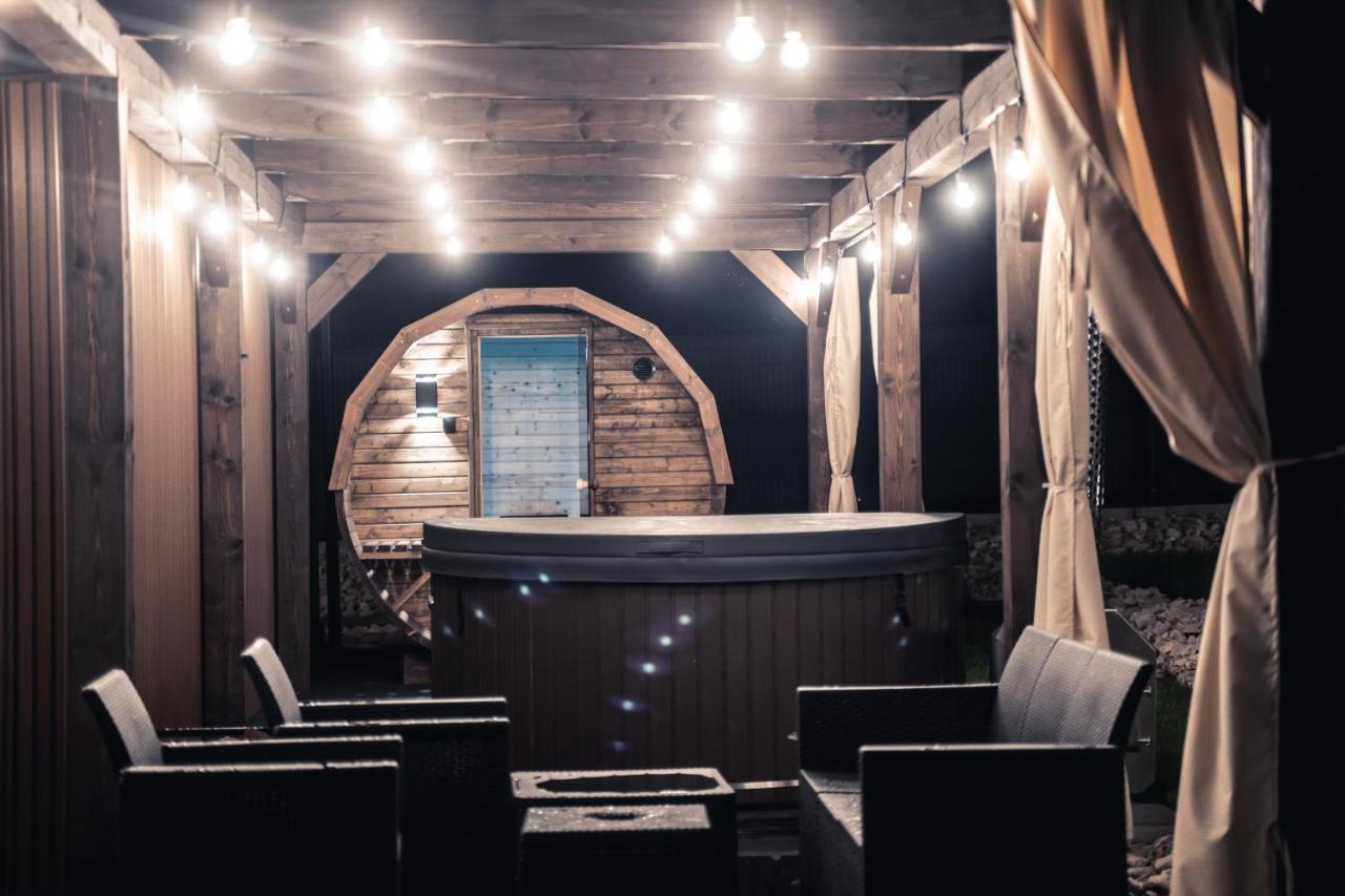 Village Resort Sauna & Jacuzzi & Netflix Tworkowa Eksteriør bilde