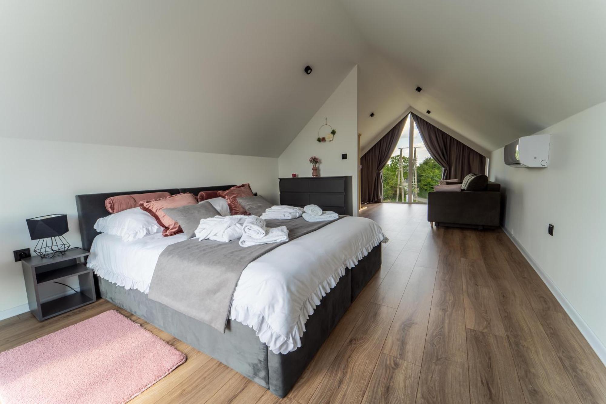 Village Resort Sauna & Jacuzzi & Netflix Tworkowa Rom bilde