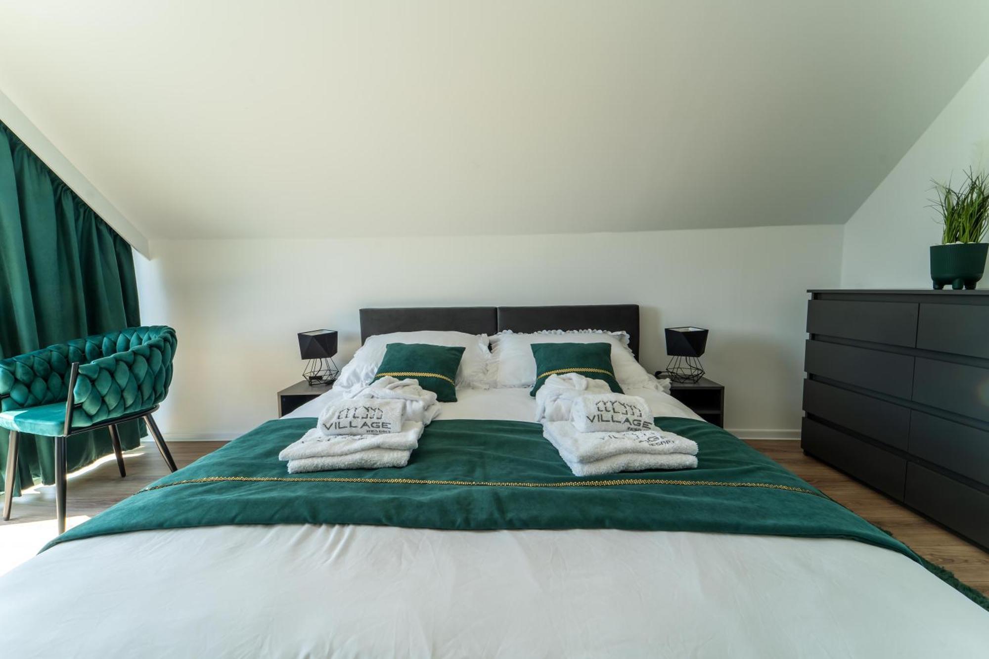 Village Resort Sauna & Jacuzzi & Netflix Tworkowa Rom bilde
