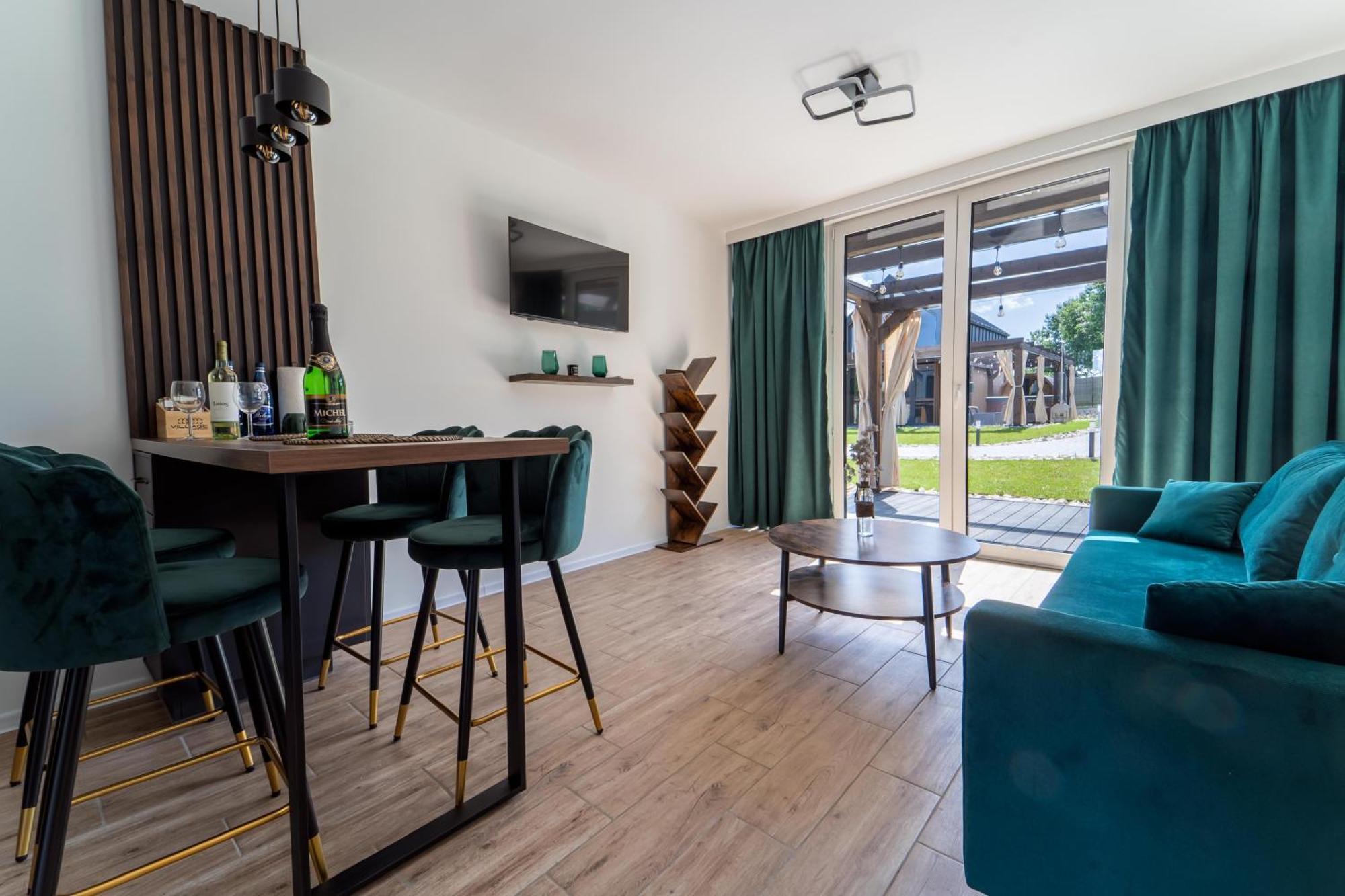 Village Resort Sauna & Jacuzzi & Netflix Tworkowa Rom bilde