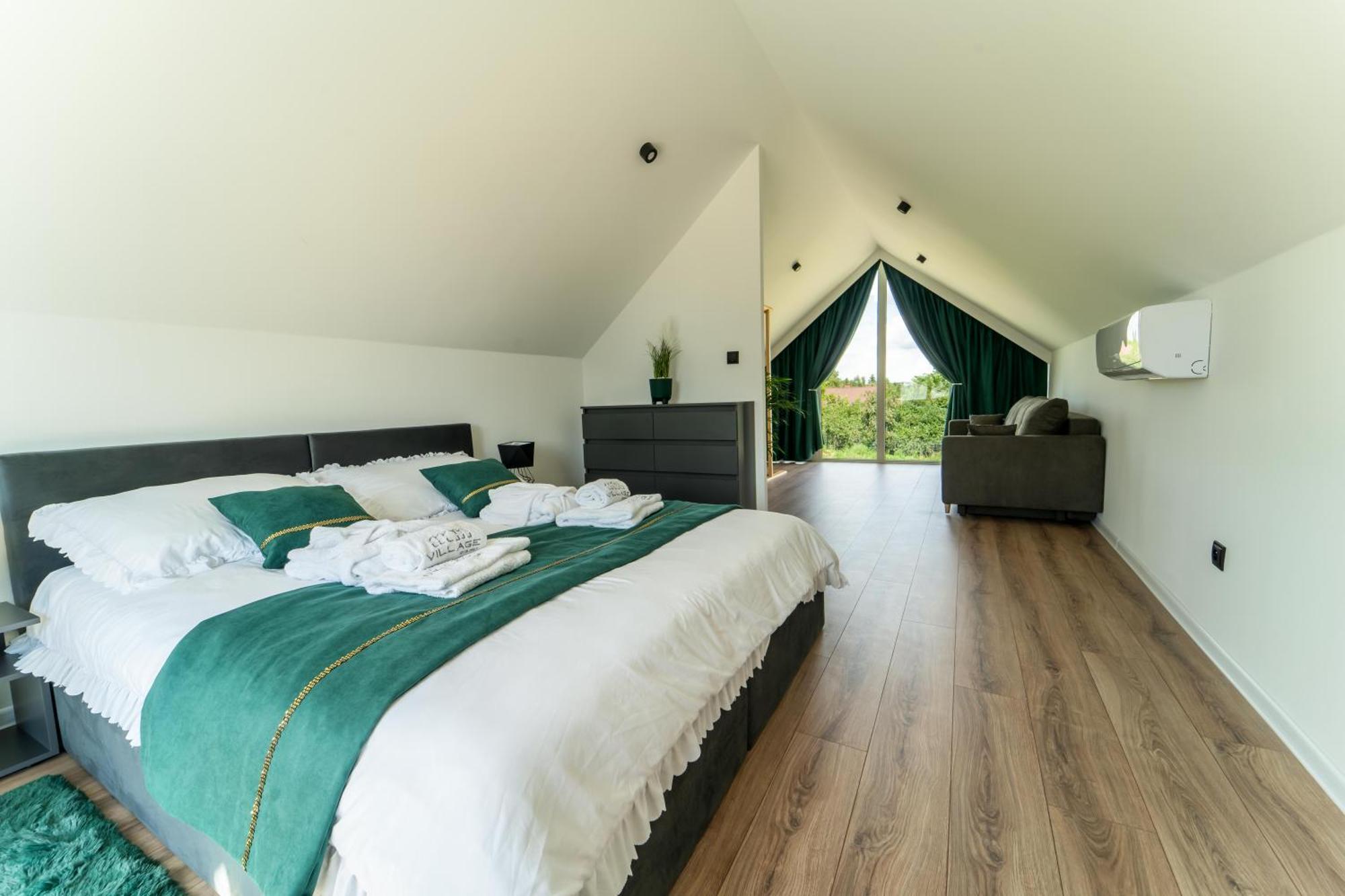 Village Resort Sauna & Jacuzzi & Netflix Tworkowa Rom bilde